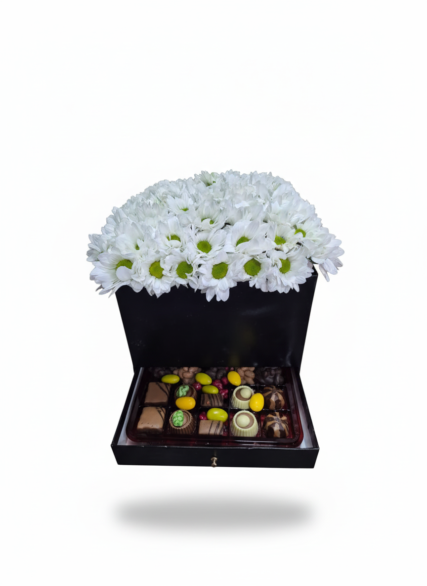 Özel Kutuda Çikolata ve Papatyalar - Naturel Çiçekçilik