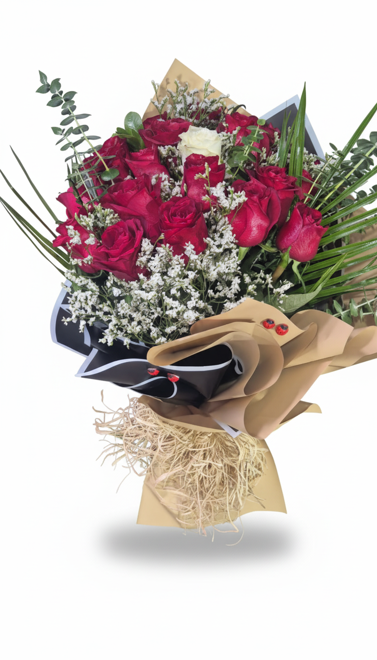 Şans ve Aşkın Buluşması: Kırmızı Gül Buket - Naturel Çiçekçilik